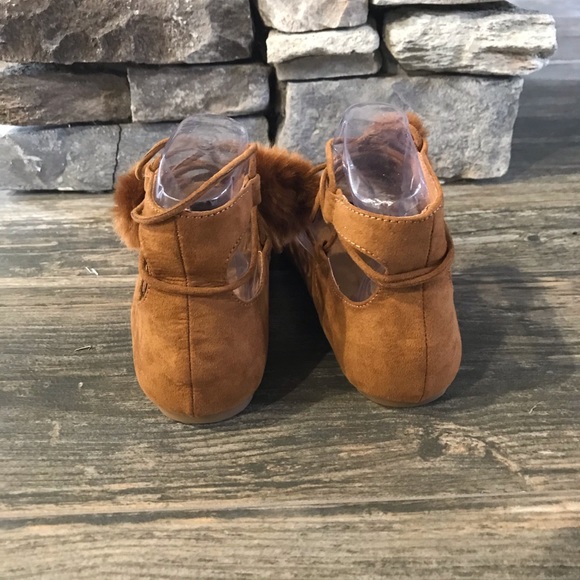 Chestnut flats with poms! New without tags! - Picture 2 of 2